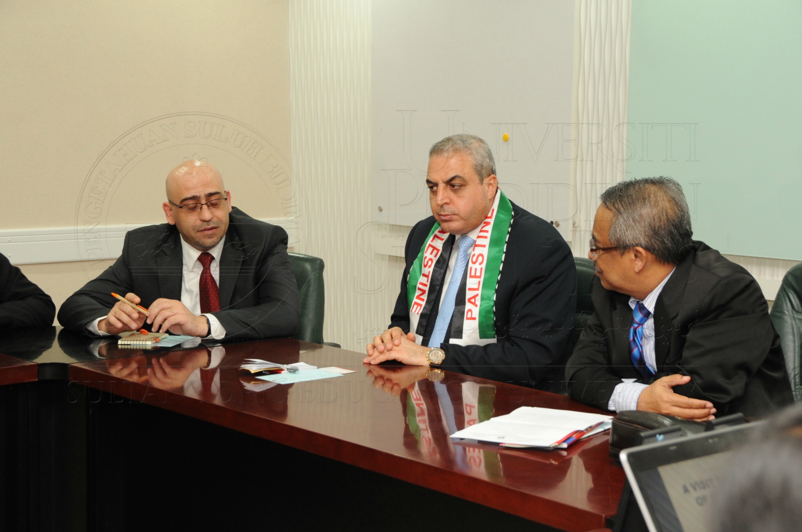 PRO 16 3 PALESTINEHAS 7686